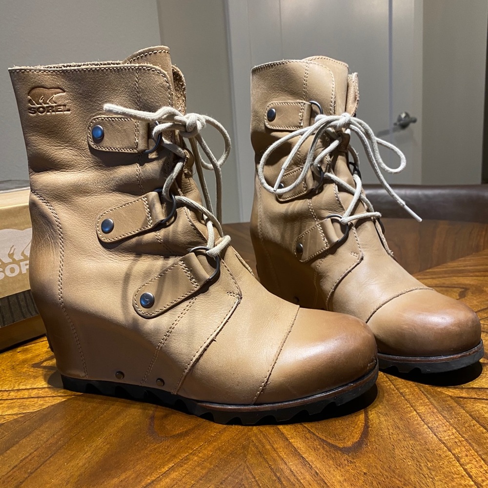 Sorel Joan of Arctic Wedge Mid Boots